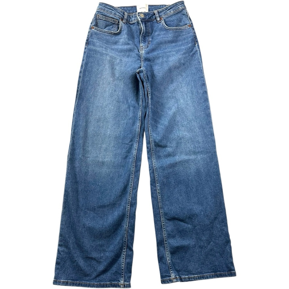 Classic Wide-Leg Women's Jeans in Medium Blue